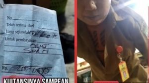 Viral! Pria Berbaju ASN Bekasi Terekam Minta THR ke Pedagang Pasar Induk Cibitung