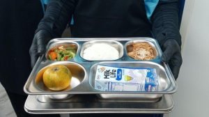 Proyek Makan Bergizi Gratis: Niat Baik yang Selalu Kisruh, Mengapa?