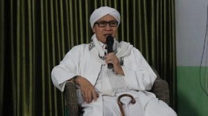 Benarkah Hubungan Suami Istri Dilarang di Hari Lebaran? Buya Yahya Beri Penjelasan