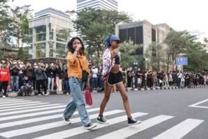 Gosip Selebriti: Antara Hiburan Ringan dan Konsumsi Berbahaya